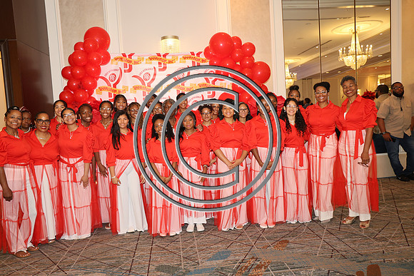 ROSS0214 Teenshop 40th Anniversary Gala B 2025 KTIPLAURA