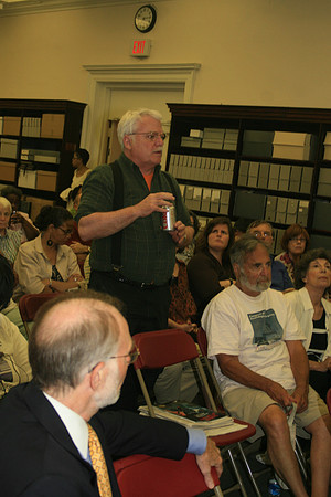 Panel Discussion So Called Controversy At The Presidents HouseSlavery Memorial 06.21 (52)