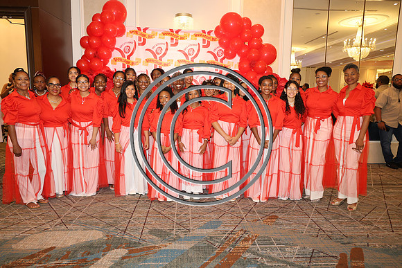 ROSS0217 Teenshop 40th Anniversary Gala B 2025 KTIPLAURA