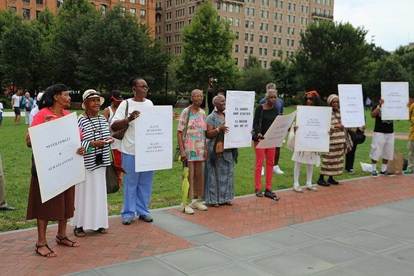 Raised in Philly Tomorrow, mourn that human beings were bought, sold and owned in Center City Philadelphia. 08202014 PHOTOS BY  LAURA ELAM (4)