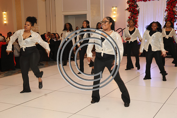 ROSS0121 Teenshop 40th Anniversary Gala B 2025 KTIPLAURA