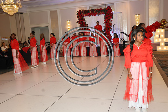 ROSS0178 Teenshop 40th Anniversary Gala B 2025 KTIPLAURA