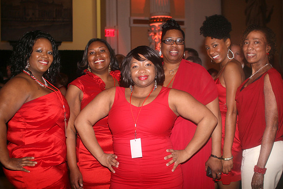 The Red Ball 2012  Lauraelam (74)