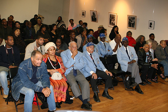 Tuskegee Airmen in Philadelphia 11.04.11. LAURAELAM (130)