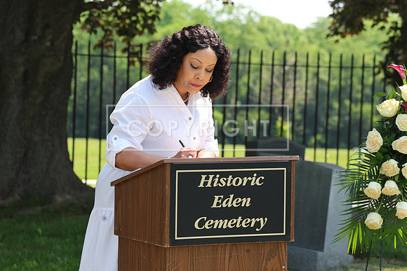 ROSS0050 EDEN CEMETERY 06042025 HEADSTONE UNVEILING CEREMONY Stephen Smith 1795 - 1873 KTIPLAURA
