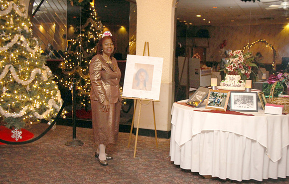 DeLois E. Corbitt  12072013 (412)
